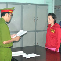 Tin Đà Nẵng - "Nữ giám đốc được thừa kế trăm tỷ đồng"