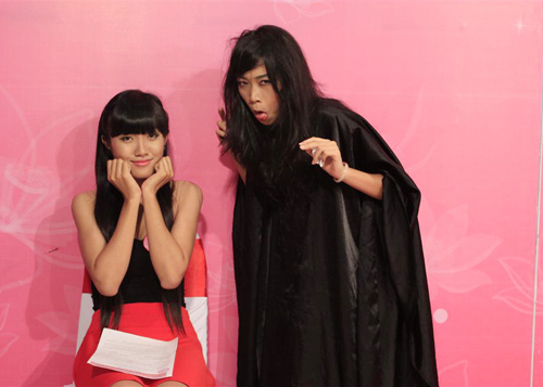 Thí sinh Miss Teen dọa ma giám khảo - 2