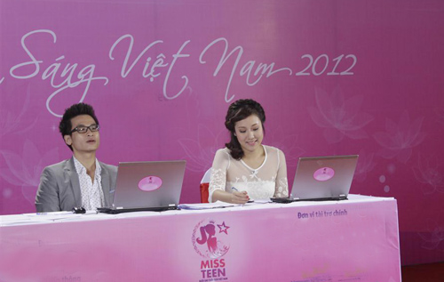 Thí sinh Miss Teen dọa ma giám khảo - 9