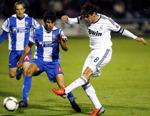 Real vùi dập Alcoyano: Đá thật! - 2