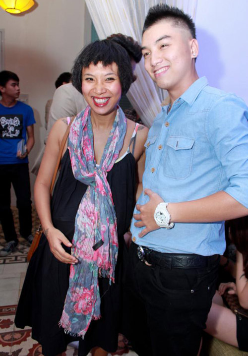 MC Thùy Minh khoe bụng bầu 8 tháng - 5