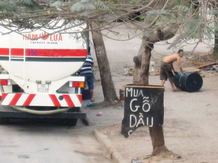 Cận cảnh những điểm đen hút "máu" xe tải - 2