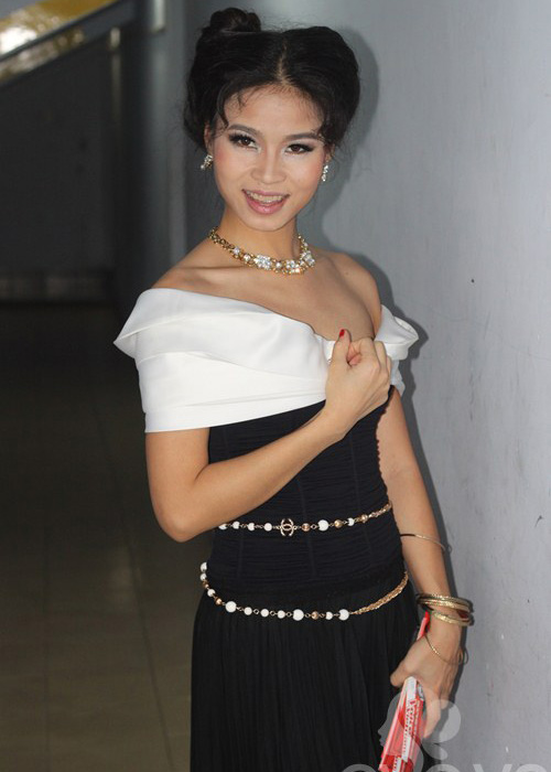 4 "thảm họa thời trang" làng nhạc Việt - 4