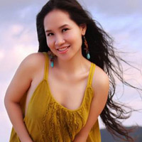 Bí quyết mặc đẹp - Mai Khôi: "Tôi không thích mặc áo ngực!"