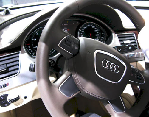 Audi A8L W12 bất ngờ lộ diện ở Sài Gòn - 4