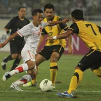 Bóng đá - ĐTVN thắng nhờ lối chơi “độc”