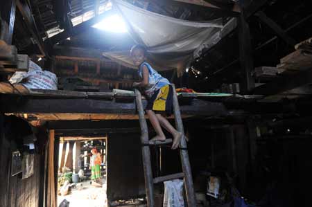 Tiếng ru buồn ở làng vô địch... đẻ - 7