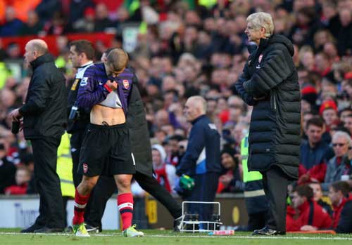 Arsenal thua MU: Trở về thực tại - 2