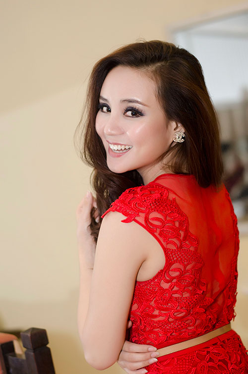 Vy Oanh gợi cảm, nóng bỏng - 13