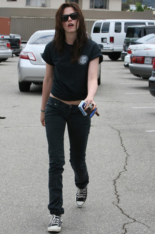 Kristen Stewart's cool "ant" waist - 9