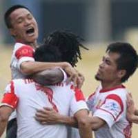 Bóng đá - Cầu thủ V.Ninh Bình đình công… đòi nợ