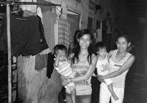 Công nhân trót dại: Nét đẹp tình mẫu tử - 1