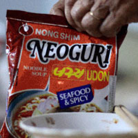 Sức khỏe đời sống - Bộ Y tế yêu cầu thu hồi mỳ Hàn Quốc