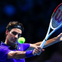 Video: Federer cứu bóng đầy nỗ lực