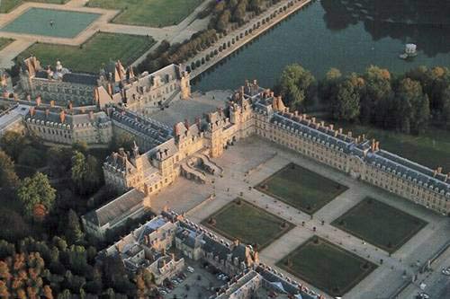 5 cung điện “vàng” nước Pháp - 1
