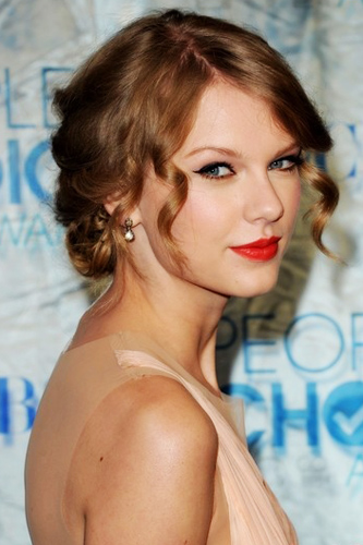 Taylor Swift thêm ngọt ngào vì đâu? - 5