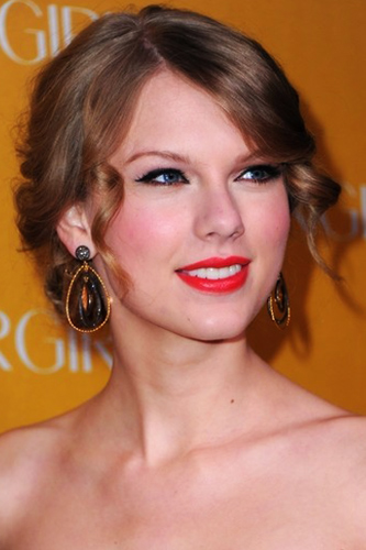 Taylor Swift thêm ngọt ngào vì đâu? - 7