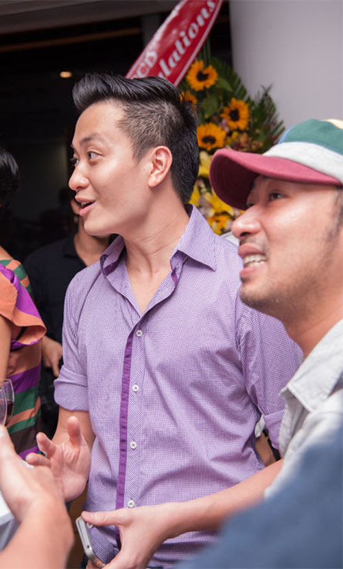 Uyên Linh nhí nhảnh khoe đường cong - 13