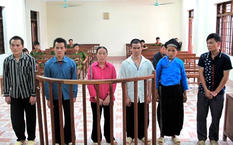 Án tù cho những kẻ làm cha mẹ... bán con - 1