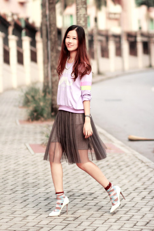 Lướt phố Hồng Kông ngắm chân dài - 8