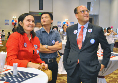 Obama đắc cử, người Mỹ tại VN nghĩ gì? - 2