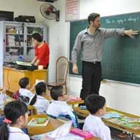 Giáo dục - du học - Nở rộ tiếng Anh liên kết từ lớp 1