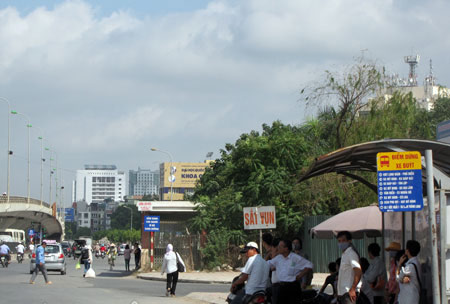 HN: Hầm đi bộ bất ngờ bị khóa trái - 6