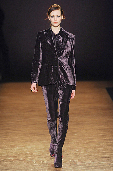 Thời trang nhung quyến rũ trên sàn diễn - 13