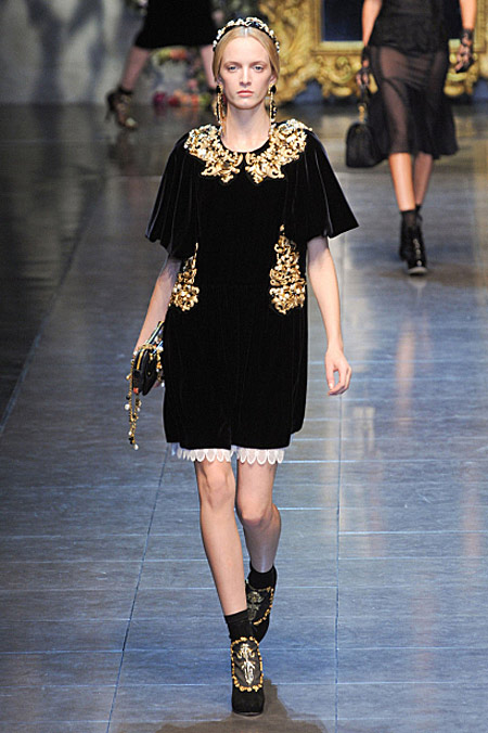 Thời trang nhung quyến rũ trên sàn diễn - 5