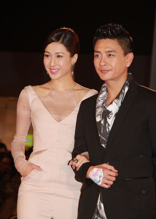 Sao Hồng Kông nửa kín nửa hở - 8