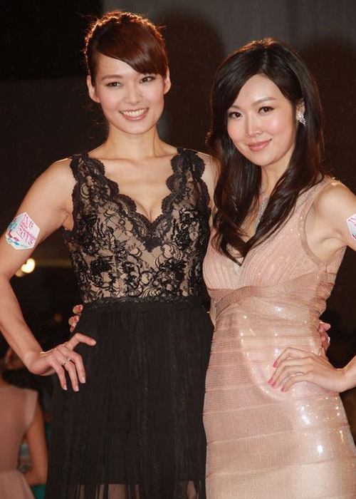 Sao Hồng Kông nửa kín nửa hở - 2