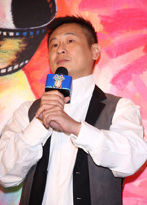 Sao Hồng Kông nửa kín nửa hở - 9