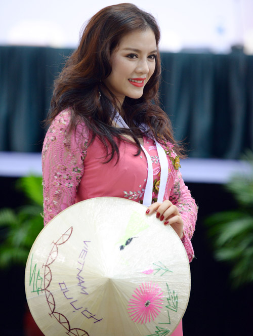 Nhã Kỳ nổi bật tại Macau - 15