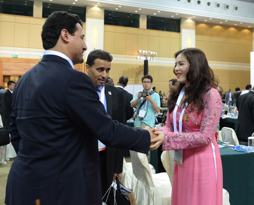 Nhã Kỳ nổi bật tại Macau - 11