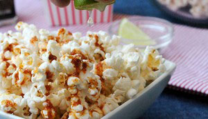 Làm bắp rang bơ chua cay cực dễ! - 5