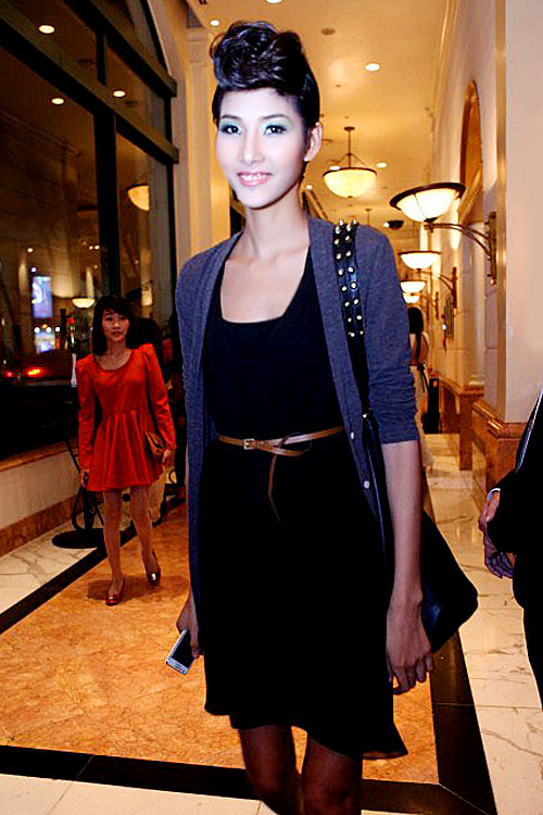 Hoàng Thùy và cuộc lột xác ngoạn mục! - 11