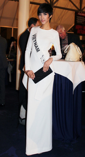 Hoàng Thùy và cuộc lột xác ngoạn mục! - 8