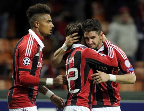 Serie A trước V12: Cuộc đua Juve-Inter - 2