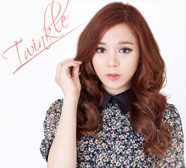 Lãng mạn với tóc xoăn giả - 17