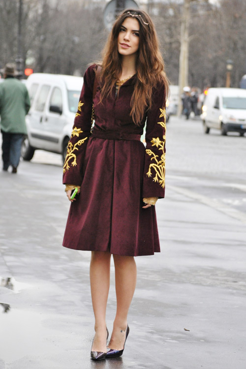 Xem vải nhung phô trương quyền lực - 1