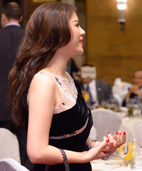 Lý Nhã Kỳ cuốn hút tại tiệc đêm - 7