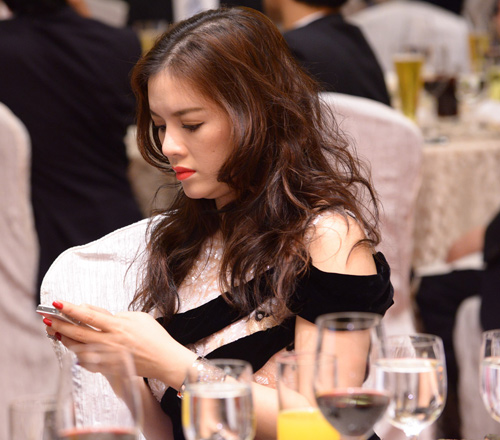 Lý Nhã Kỳ cuốn hút tại tiệc đêm - 9