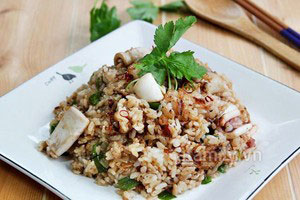 Cơm chiên mực đậm đà ngày cuối tuần - 10