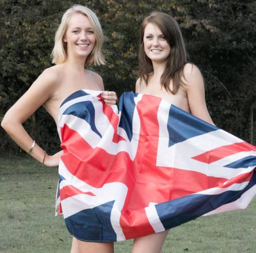 Khỏa thân để gây quỹ cho mẹ bị ốm - 2