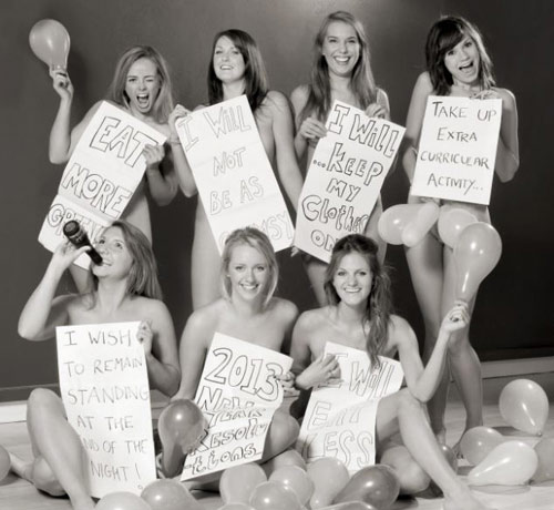 Khỏa thân để gây quỹ cho mẹ bị ốm - 5