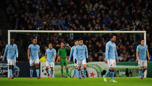 Man City: Chờ cái đầu lạnh của Mancini - 2