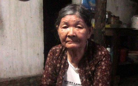 Nước mắt mẹ già có 2 con là "cẩu tặc" - 2