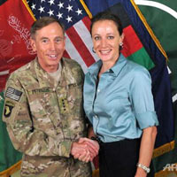 Tin tức trong ngày - Vụ GĐ CIA ngoại tình: Lộ diện phụ nữ thứ hai