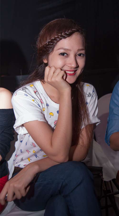 Bảo Anh giản dị đi cổ vũ The Voice - 5