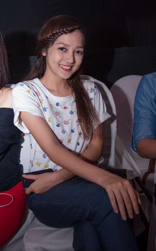 Bảo Anh giản dị đi cổ vũ The Voice - 3